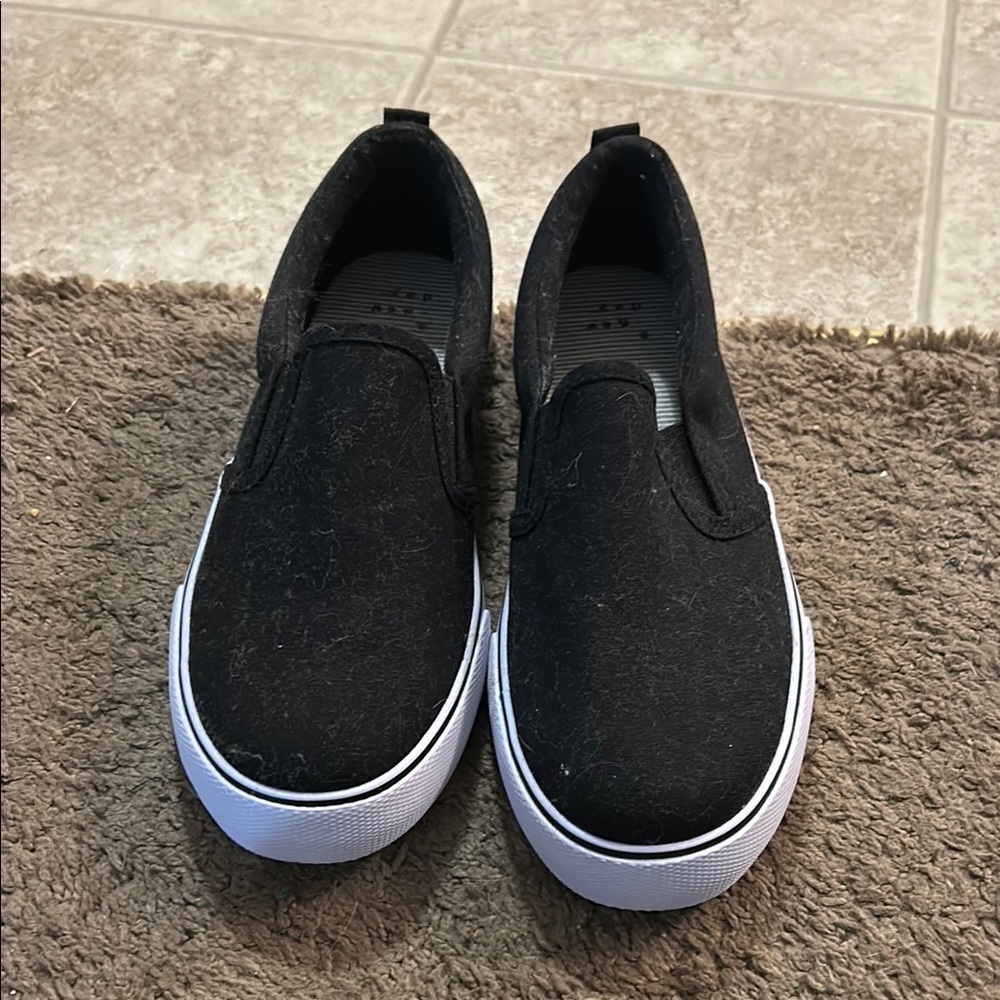 Never been work Black Slip-On Shoes